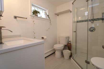 Orleans Cape Cod vacation rental - Bathroom