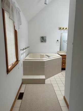 Popponesset Cape Cod vacation rental - Jacuzzi Tub Master Bathroom