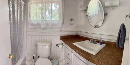 Wellfleet Cape Cod vacation rental - Full Bath