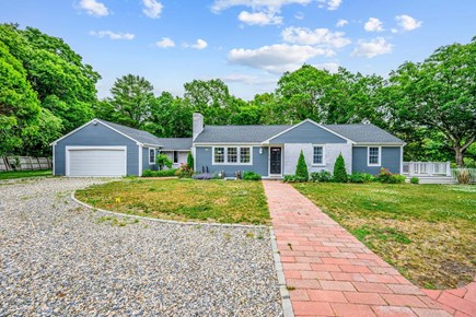Centerville Cape Cod vacation rental - View of front of the home