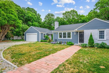Centerville Cape Cod vacation rental - Entrance into main living room