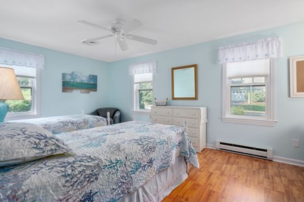 Yarmouth Port Cape Cod vacation rental - Twin bedroom