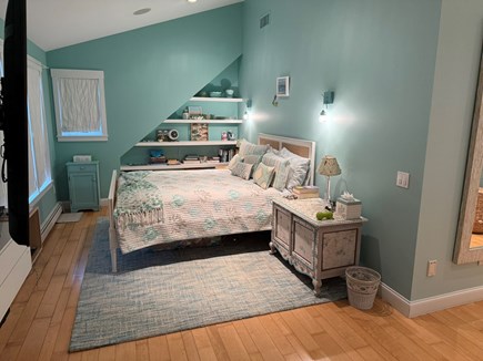 Wellfleet Cape Cod vacation rental - Main bedroom Queen