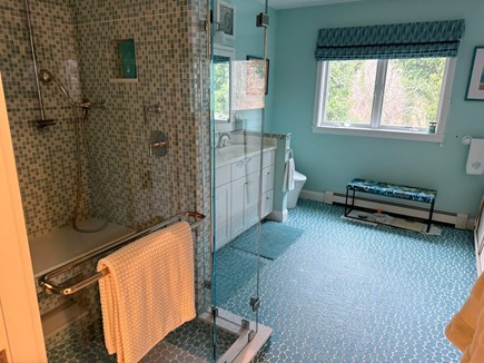 Wellfleet Cape Cod vacation rental - Main bedroom ensuite bath