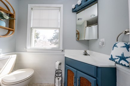 Harwich Cape Cod vacation rental - Upstairs Full Bath