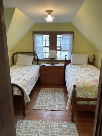 Centerville, Quail Hill Cape Cod vacation rental - Upstairs Twin Bedroom
