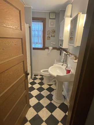 Centerville, Quail Hill Cape Cod vacation rental - Downstairs Full bathroom