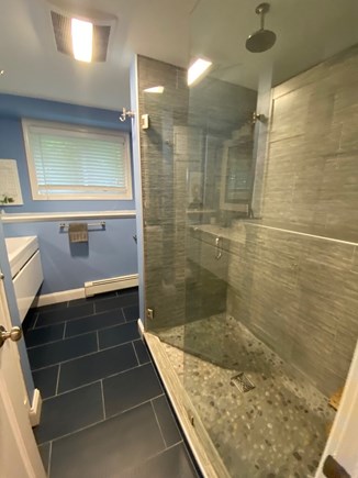 Plymouth MA vacation rental - Master Bath - stone tiled floor, dbl vanity