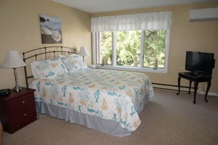 Hyannis, Yachtsman Cape Cod vacation rental - Master bedroom