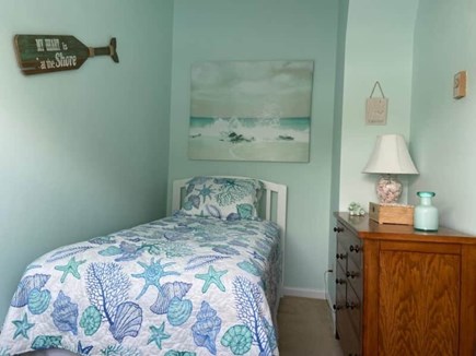 Hyannis, Yachtsman Cape Cod vacation rental - 3rd floor bedroom