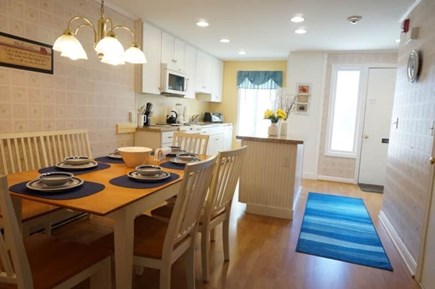 Hyannis, Yachtsman Cape Cod vacation rental - Dining area and kitche