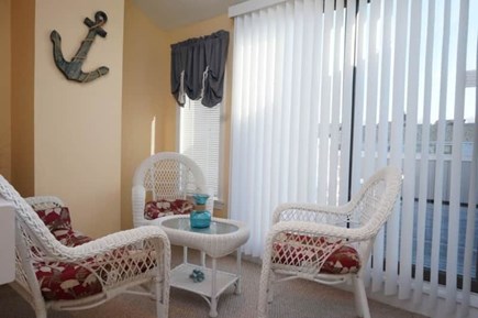 Hyannis, Yachtsman Cape Cod vacation rental - Loft on 3rd floor