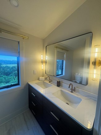 Chatham Cape Cod vacation rental - Bathroom