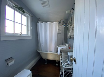 Provincetown Cape Cod vacation rental - bathroom