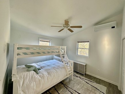 Wellfleet Cape Cod vacation rental - Twin on top and queen on the bottom
