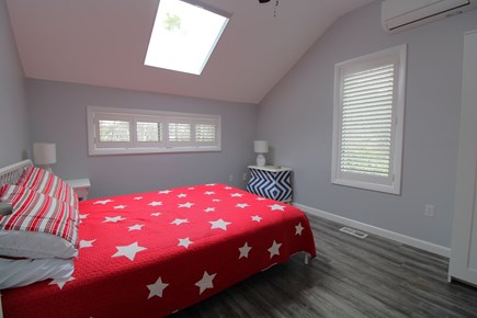 Chatham Cape Cod vacation rental - 2nd floor queen room