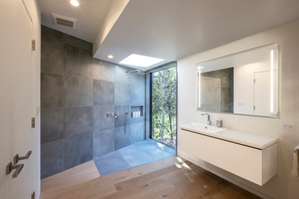 Truro Cape Cod vacation rental - Bathroom 1