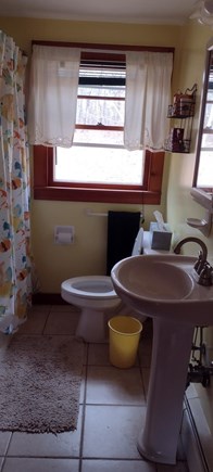 South Wellfleet Cape Cod vacation rental - Bathroom