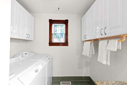 Onset Heights MA vacation rental - Washer & Dryer