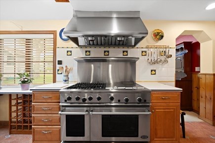 Onset Heights MA vacation rental - Full Range, Double Oven, Grill and Skillet