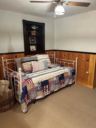 Onset MA vacation rental - Extra 5th Room with day bed and pullout trundle bed