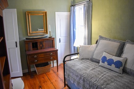 Yarmouth Cape Cod vacation rental - Twin trundle space