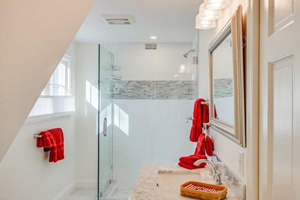 Sandwich Downs, East Sandwich Cape Cod vacation rental - Bathroom (one or 3 full baths)