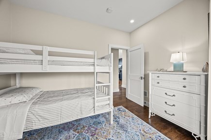 East Orleans Cape Cod vacation rental - Bunk bedroom