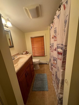 Sandwich Cape Cod vacation rental - Full bathroom on the 2nd floor
