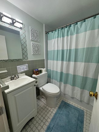 Sandwich Cape Cod vacation rental - Full bathroom on the 1st floor