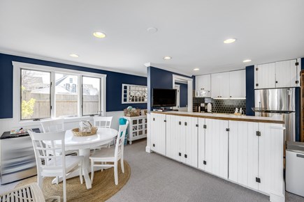 Provincetown Cape Cod vacation rental - Kitchen Dining