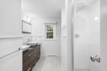 Yarmouth, Bass River - Blue Rock Landing Cape Cod vacation rental - Main Bathroom with Walk-in Shower.