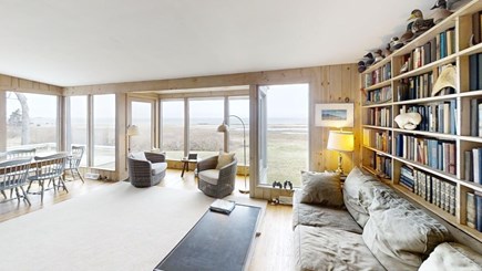 Barnstable, Cummaquid Cape Cod vacation rental - Living room