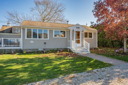 Sandwich Cape Cod vacation rental - Charming front view of the property
