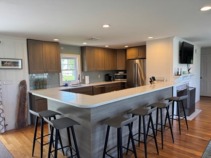 Falmouth, Acapesket Cape Cod vacation rental - Kitchen Island