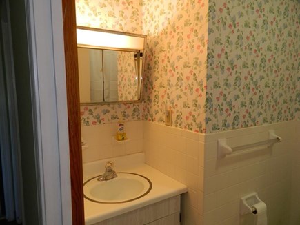 Orleans Cape Cod vacation rental - Hall bath with tub /shower