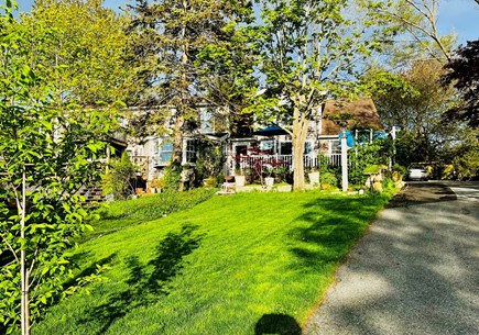 Provincetown Cape Cod vacation rental - Front lawn
