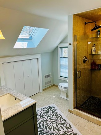 Provincetown Cape Cod vacation rental - En suite bath upstairs
