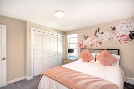Hull MA vacation rental - The pink continues...