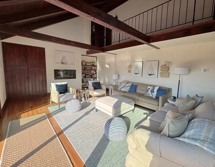Chatham, Water's Edge Cape Cod vacation rental - Open and Airy Living Room