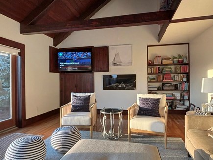 Chatham, Water's Edge Cape Cod vacation rental - Comfy Seating and Wall Mounted TV