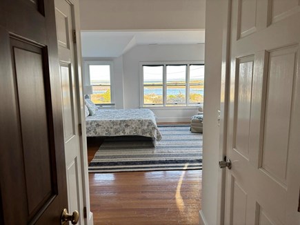 Chatham, Water's Edge Cape Cod vacation rental - Spacious King Bedroom