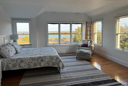 Chatham, Water's Edge Cape Cod vacation rental - King Bed with Views