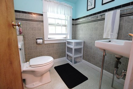 Wellfleet Cape Cod vacation rental - 1st floor 1/2 bath