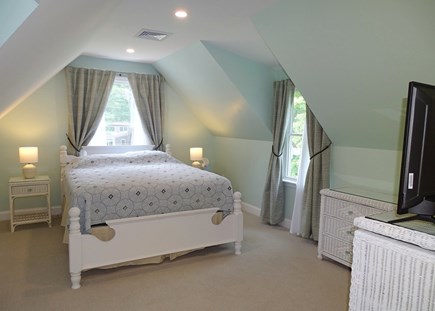 Pocasset, Monument Beach Cape Cod vacation rental - Queen bedroom upstairs