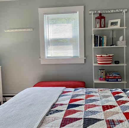 Eastham Cape Cod vacation rental - Books, games and puzzles!