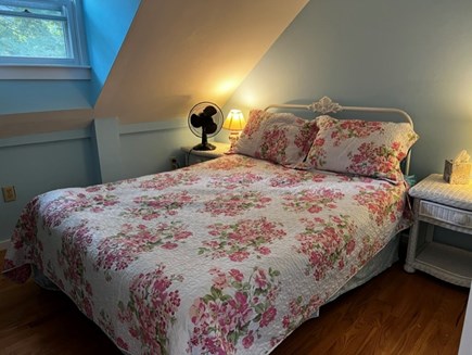 Falmouth, Quissett Cape Cod vacation rental - The turquoise room