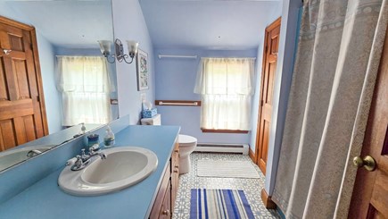 Wellfleet Cape Cod vacation rental - Second floor bathroom with tub/shower