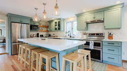 Chatham Cape Cod vacation rental - You bring the lobster rolls—we’ve got the perfect table.