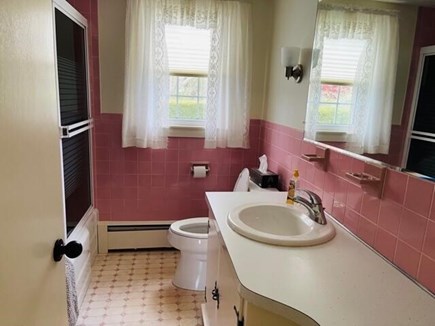 Falmouth Cape Cod vacation rental - Bathroom